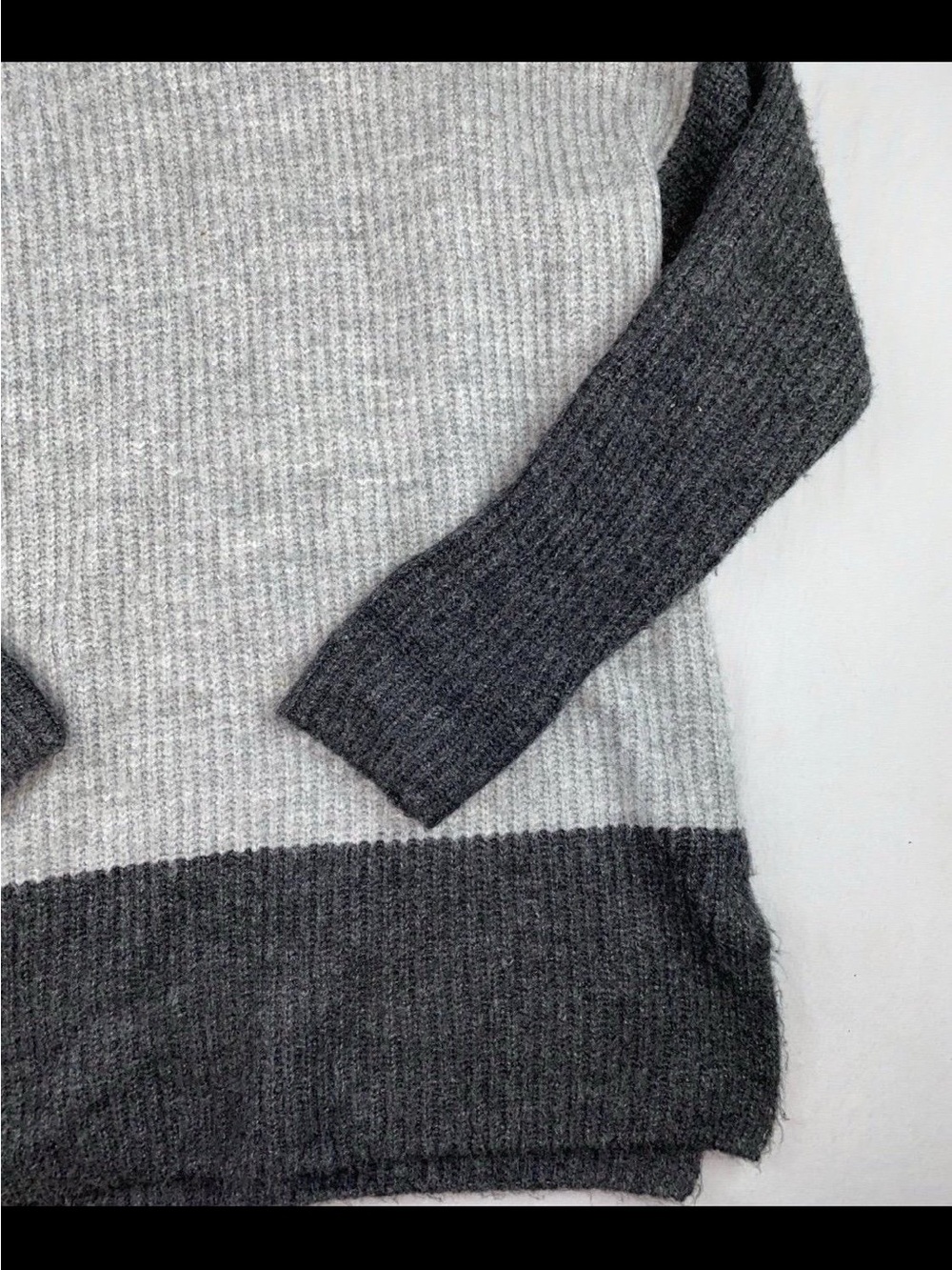 Sweater - Picture 3 of 11